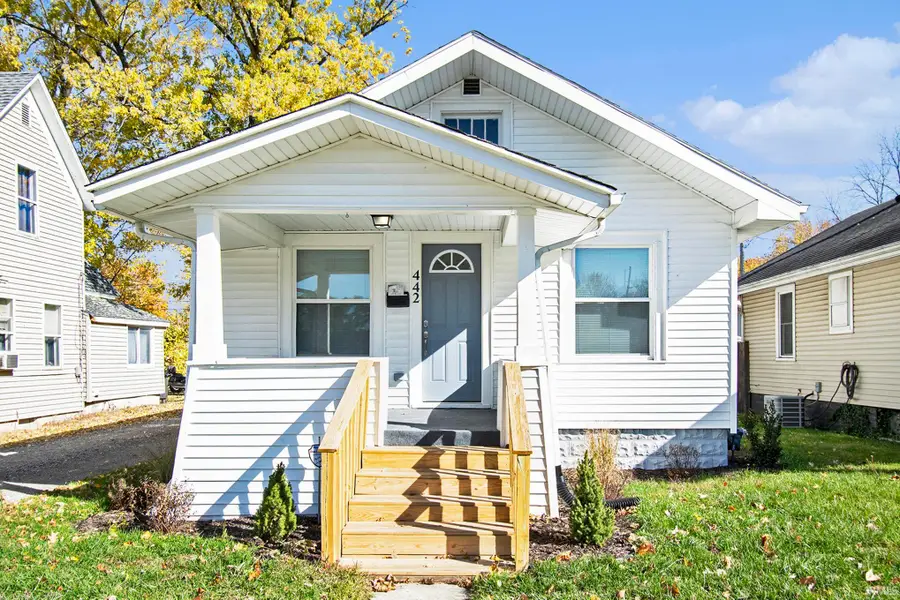 442 Goshen Avenue, Elkhart, IN 46516 - Image #2