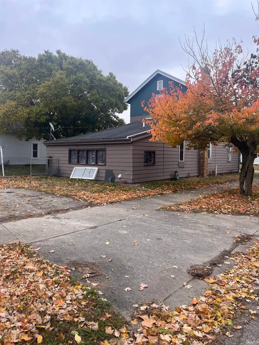 136 W Ottawa Street, Logansport, IN 46947 - Image #2