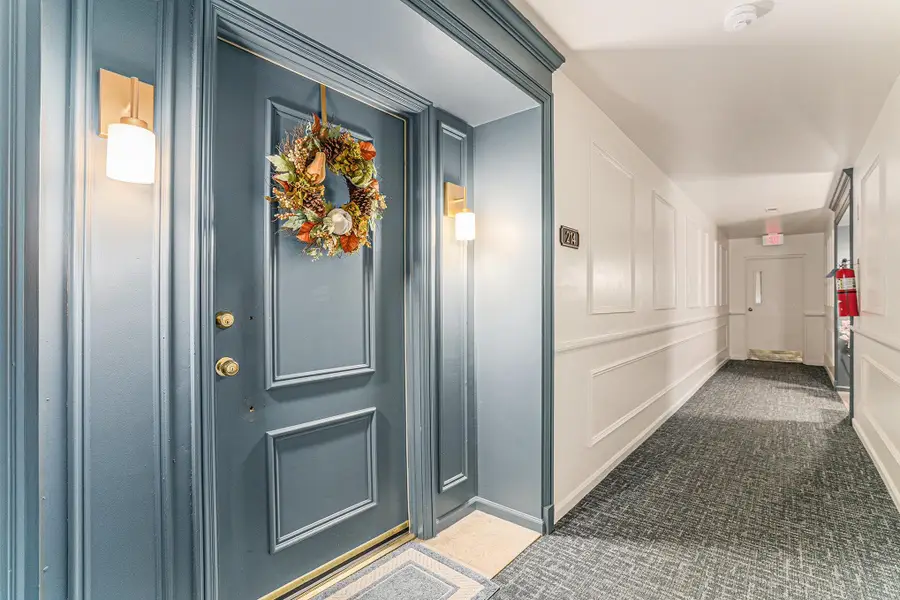 1077 Greenleaf Boulevard #214, Elkhart, IN 46514 - Image #3