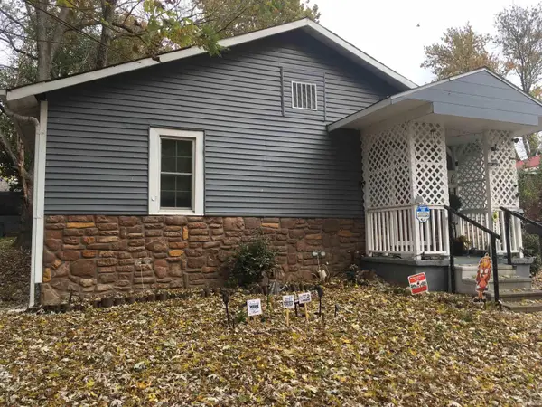 1304 E Cedar St, Petersburg, IN 47567