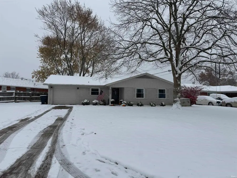 4304 N Oakwood Avenue, Muncie, IN 47404 - Image #2