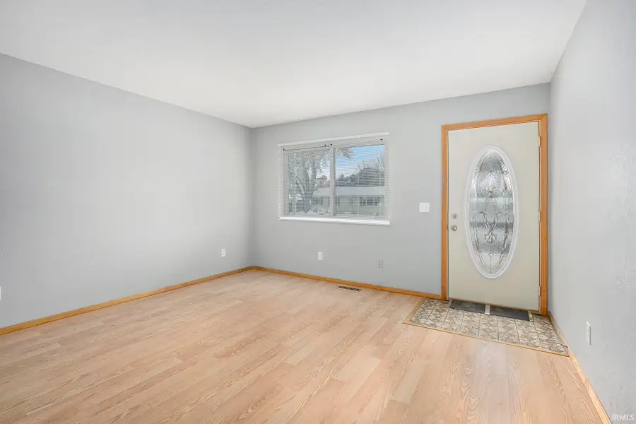 2982 Princeton Drive, Mishawaka, IN 46544 - Image #2