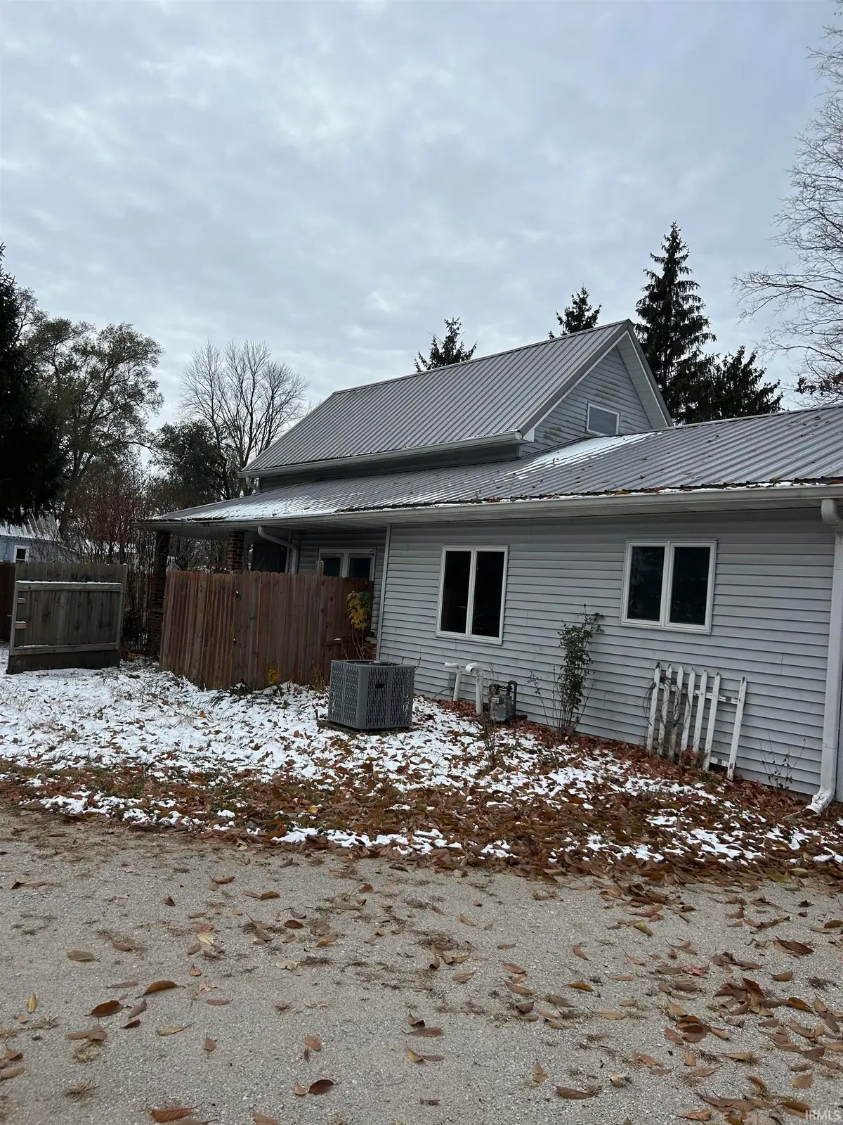 350 N Lee Street, Camden, IN 46917 - Image #1