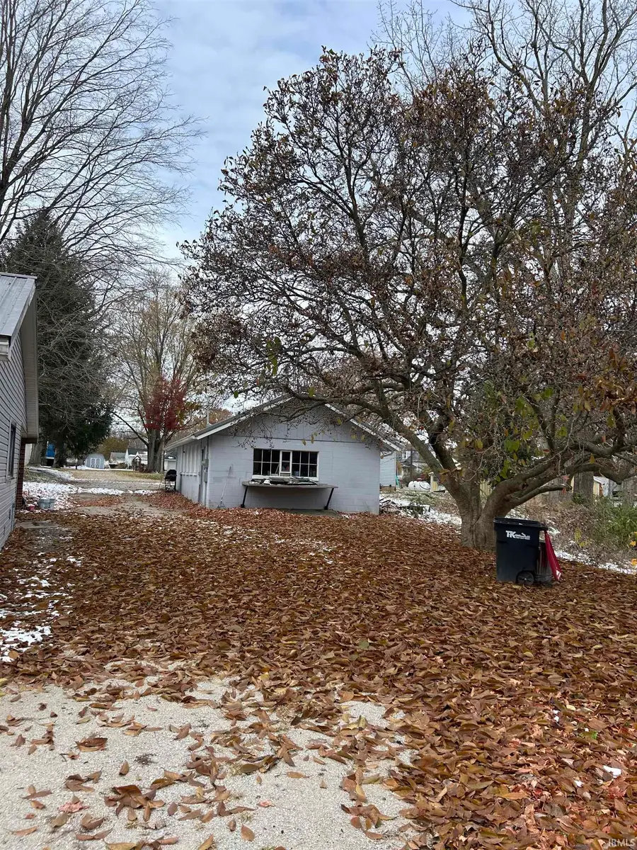 350 N Lee Street, Camden, IN 46917 - Image #3