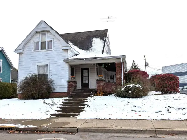 15 E Main Street, Rossville, IN 46065