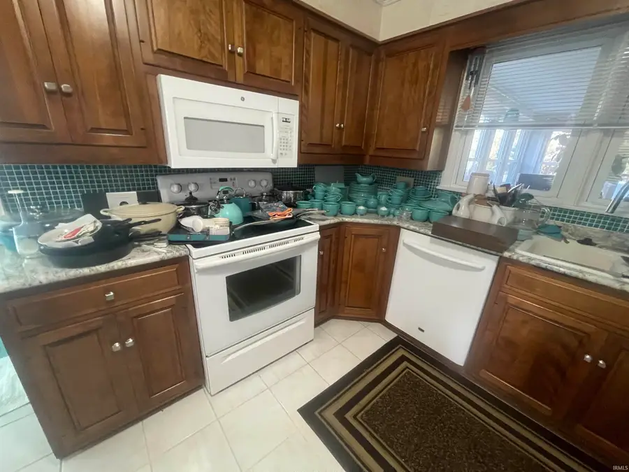 320 W Roselawn Avenue Street, Logansport, IN 46947 - Image #3