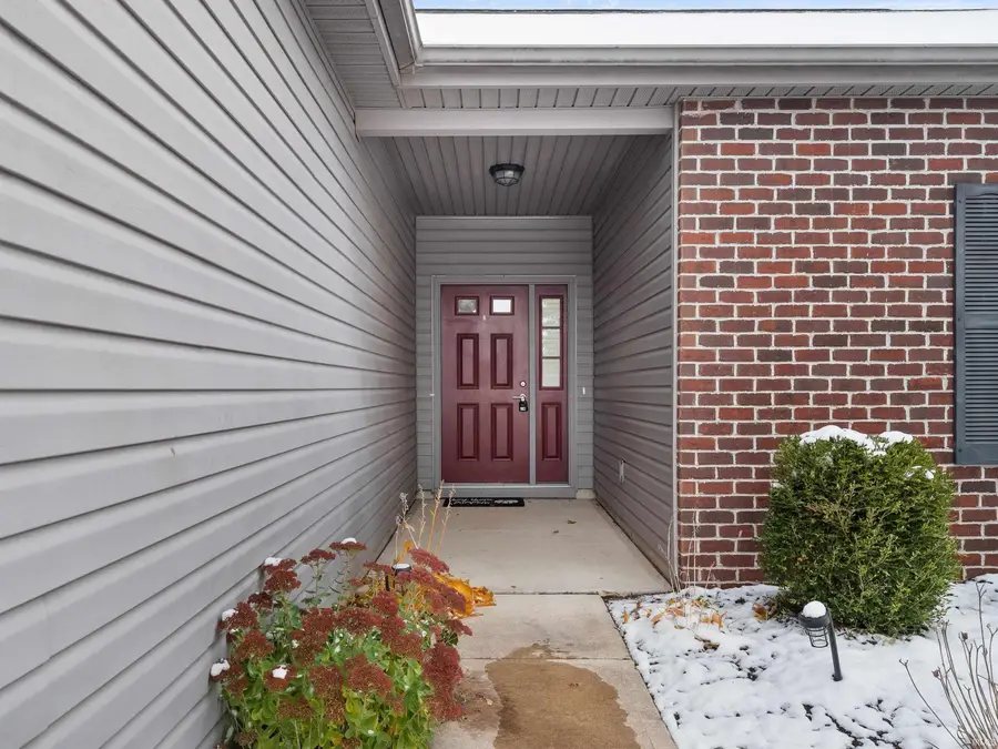 11015 Yalumba Pass, Roanoke, IN 46783 - Image #2