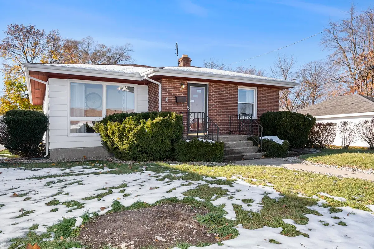 211 Hodson Avenue, Mishawaka, IN 46544 - Image #1