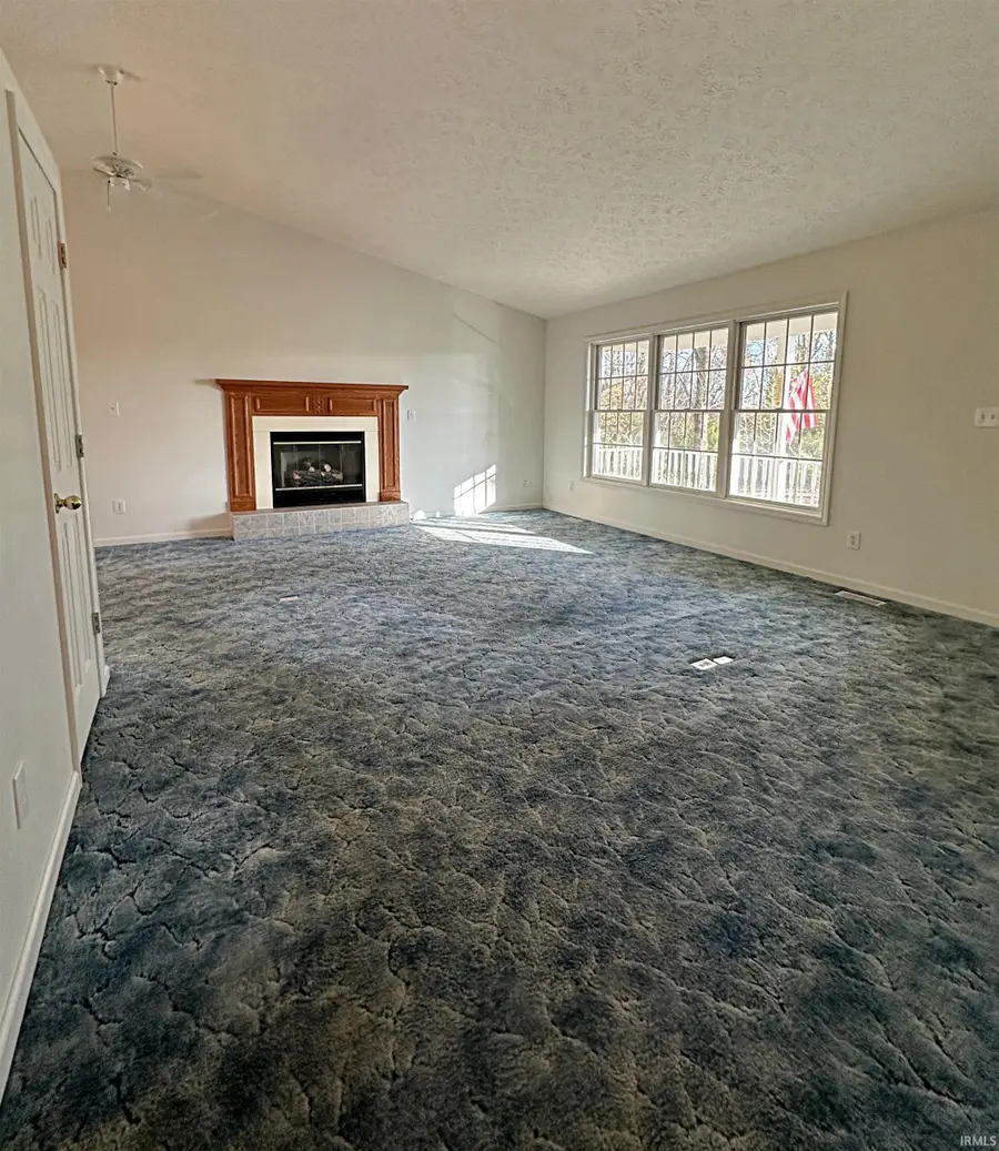 158 W 300 S, Washington, IN 47501 - Image #2