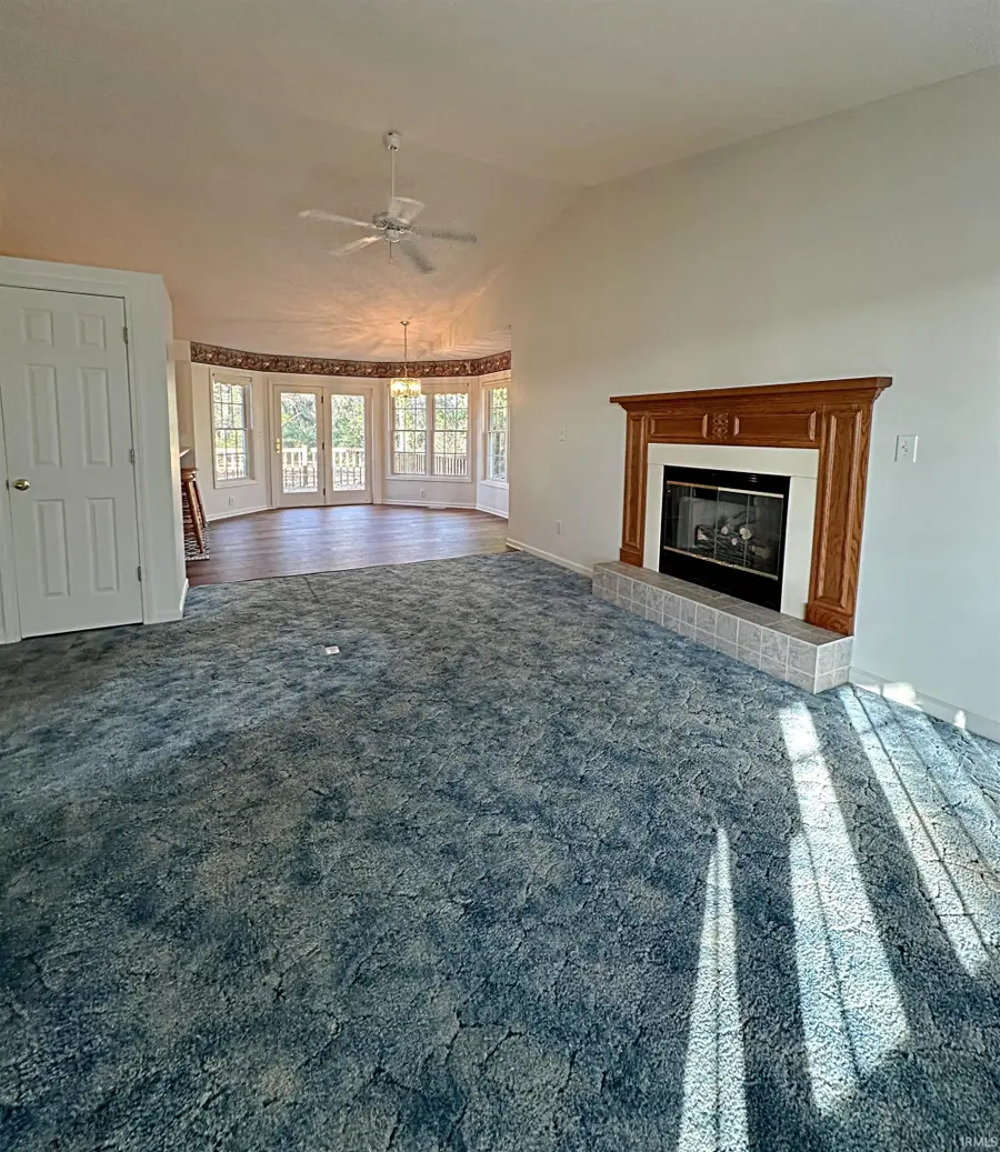 158 W 300 S, Washington, IN 47501 - Image #3