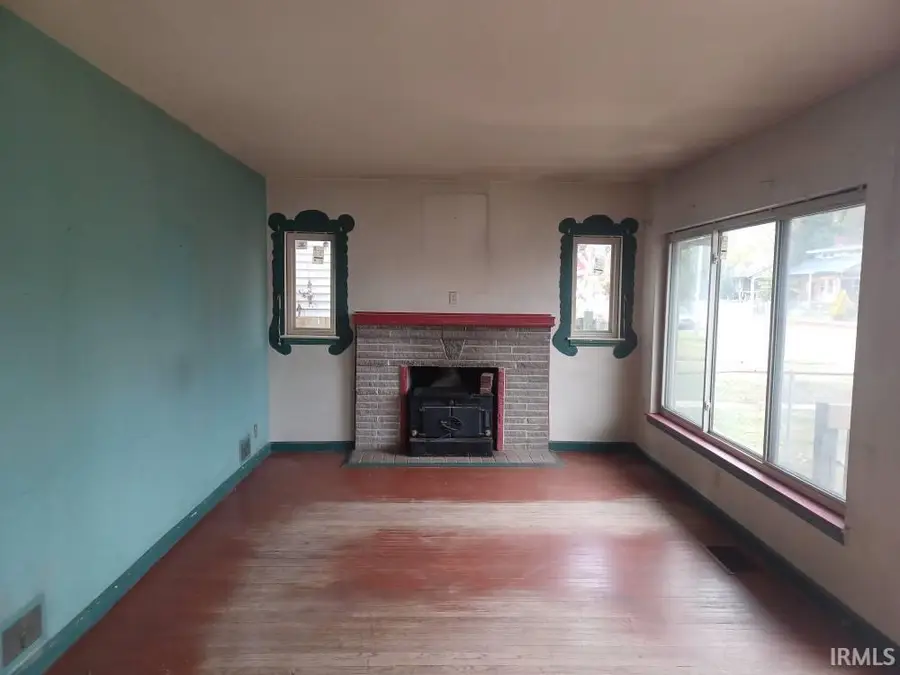 1031 E Mulberry Street, Evansville, IN 47714 - Image #2