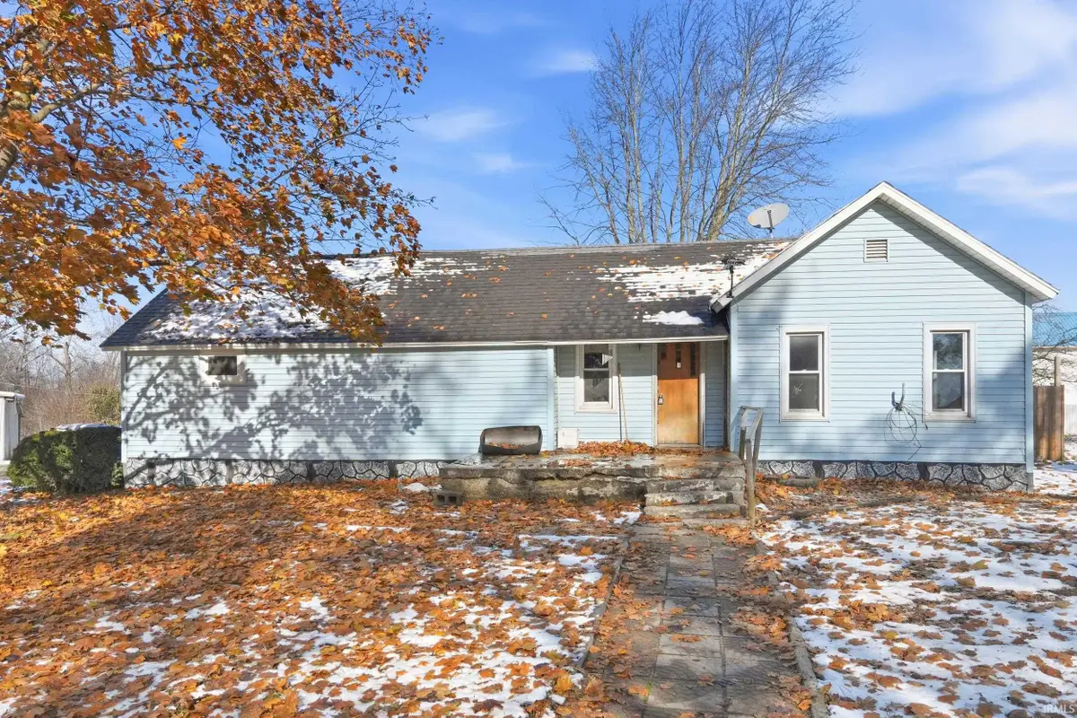 8975 N Cosperville Road, Wawaka, IN 46794 - Image #1