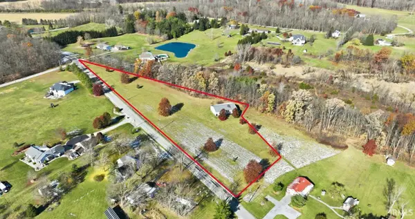 2037 E Widman Road, Columbia City, IN 46725