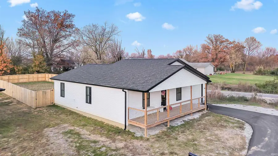 503 College Avenue, Mitchell, IN 47446 - Image #2