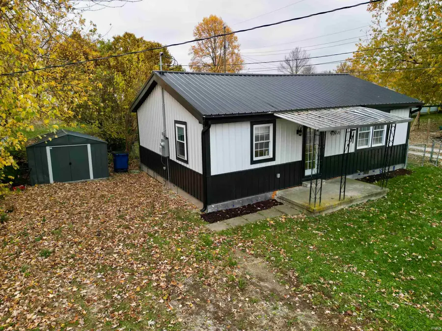 909 1/2 E Lake Street, Summitville, IN 46070 - Image #3