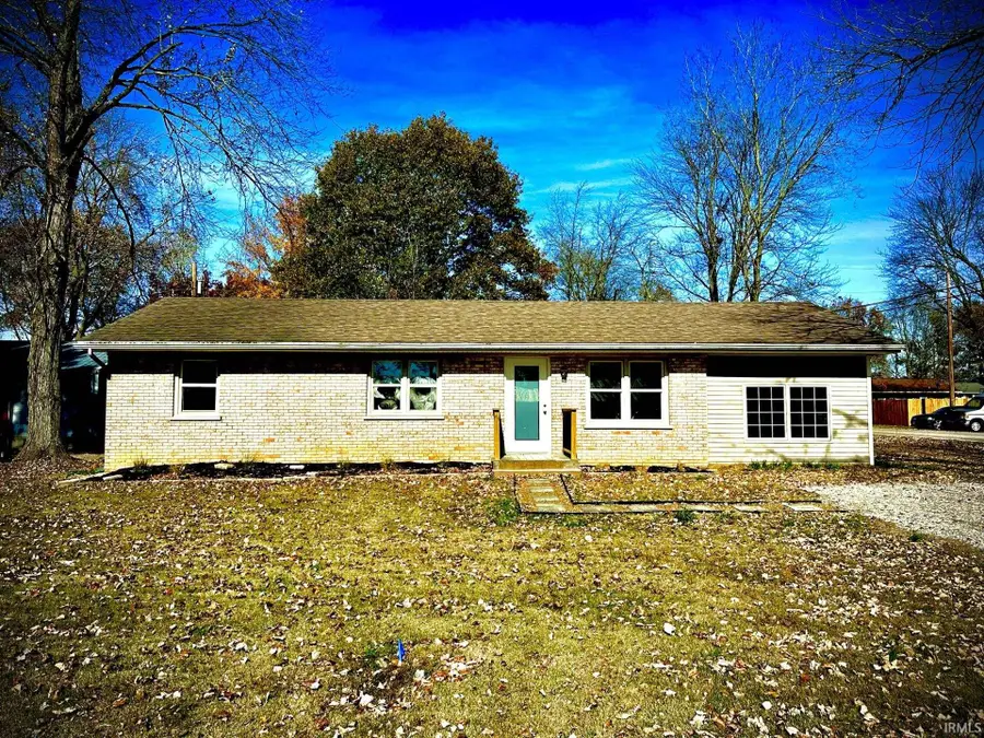 302 Green Valley Drive, Chandler, IN 47610 - Image #2