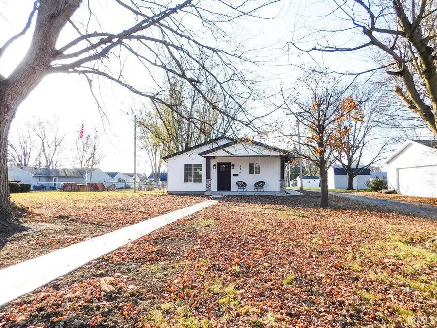 316 W Townley, Bluffton, IN 46714 - Image #2