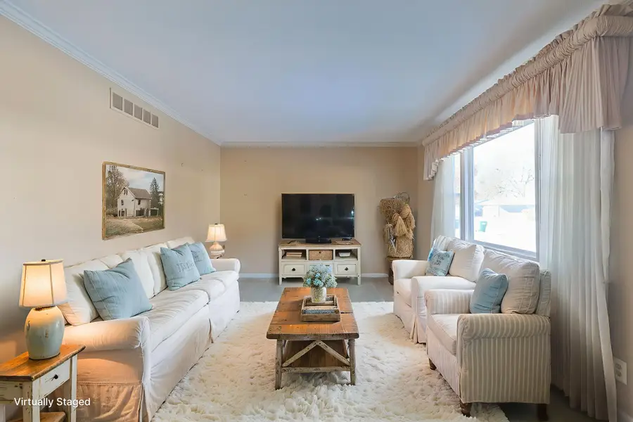 731 Steeplechase Drive, Mishawaka, IN 46544 - Image #3