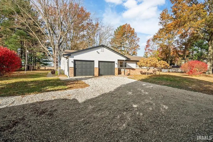 11854 S Us 35, Galveston, IN 46932 - Image #2