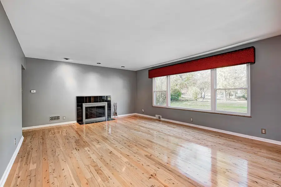 6065 Gladden Drive, Indianapolis, IN 46220 - Image #3