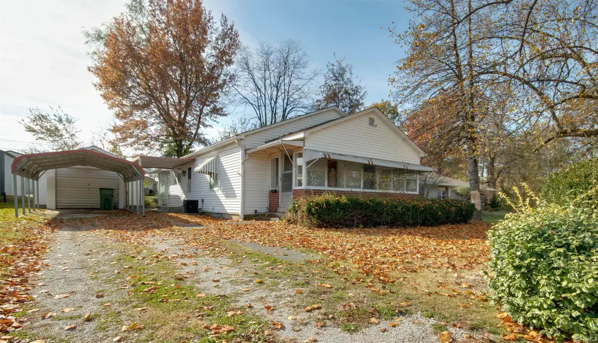 367 W Wolfe Street, Sullivan, IN 47882 - Image #1