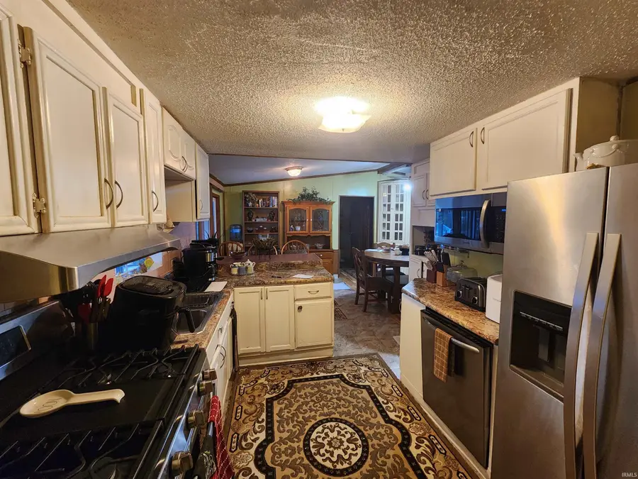 24840 Co Rd 6, Elkhart, IN 46514 - Image #2