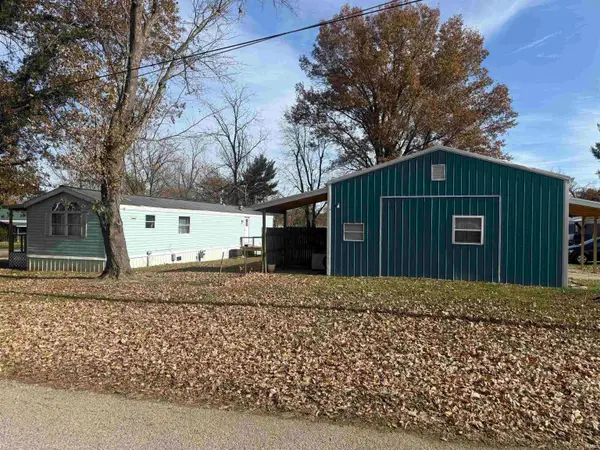 803 & 805 Reason Avenue #INCLUDES 111 TRUELOVE RD, Loogootee, IN 47553