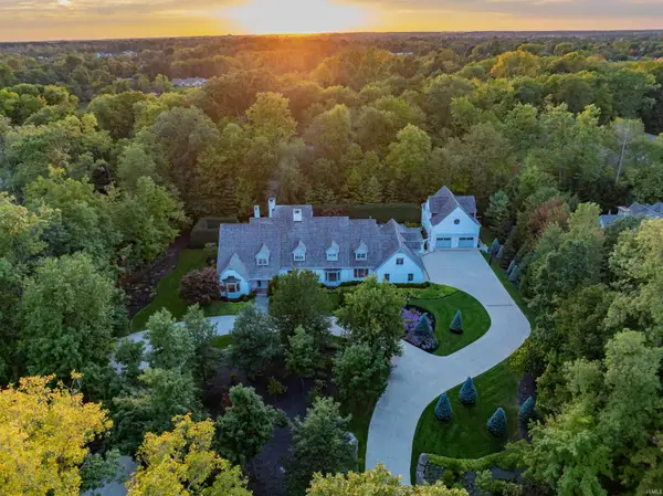 2910 Covington Lake Drive, Fort Wayne, IN 46804