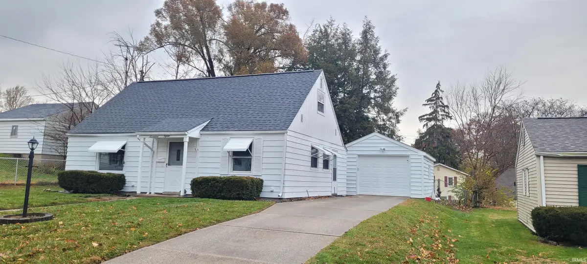 1715 Southeast Drive, South Bend, IN 46614 - Image #1