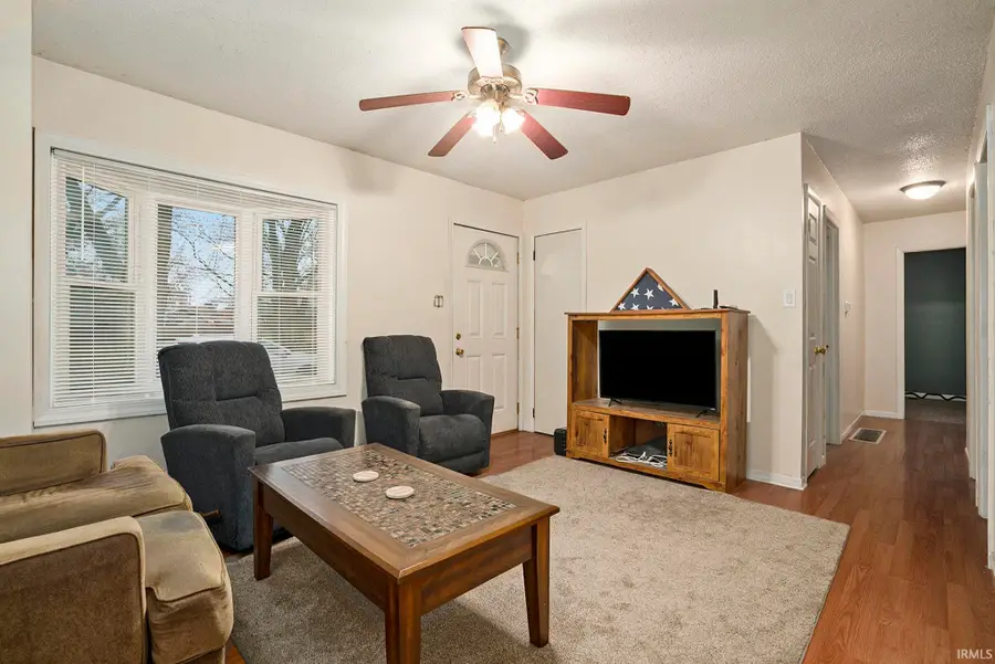 231 Maple Street, Millersburg, IN 46543 - Image #2