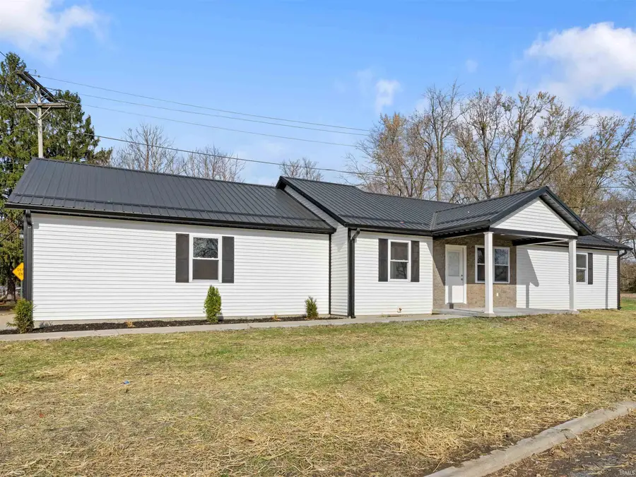 103 E Warren Street, Mitchell, IN 47446 - Image #2