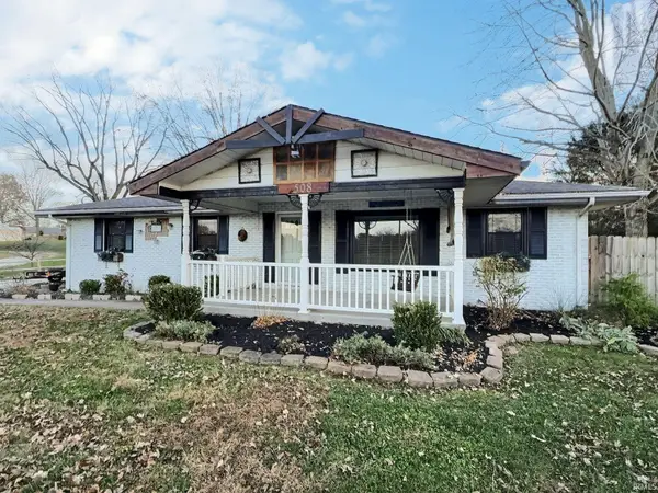 508 E Broadway Street, Loogootee, IN 47553