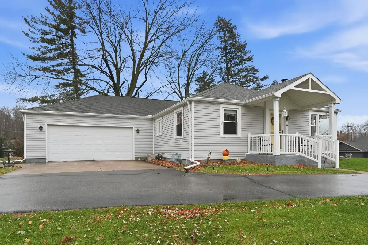 1007 S Darling Street, Angola, IN 46703 - Image #1