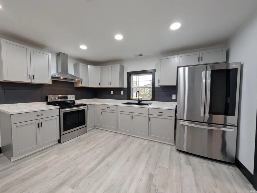 307 W Giltner Street, Oaktown, IN 47561 - Image #3