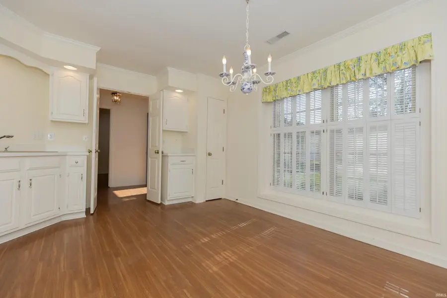 728 Kingswood Drive North Court, Evansville, IN 47715 - Image #3