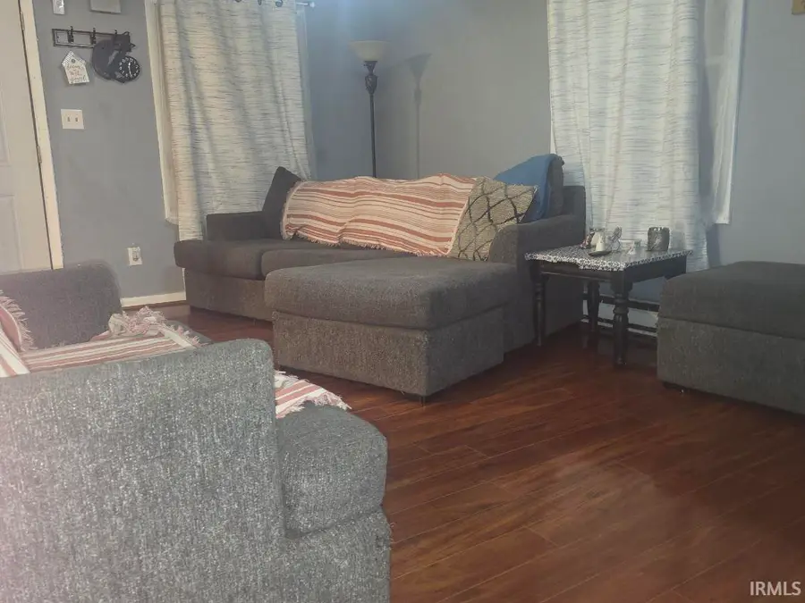 512 W Plate Glass Street, Montpelier, IN 47359 - Image #3