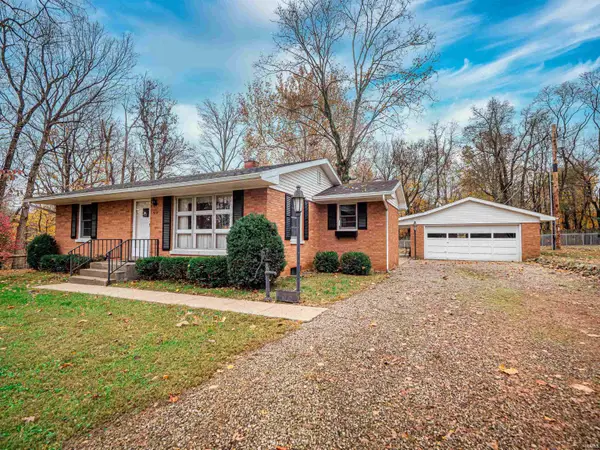 912 Orchard Drive, Newburgh, IN 47630