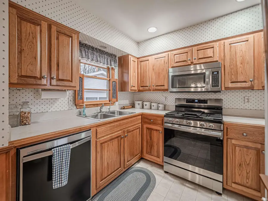 912 Orchard Drive, Newburgh, IN 47630 - Image #3