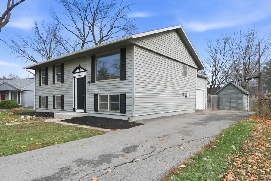 517 Springbrook Road, Fort Wayne, IN 46825 - Image #3