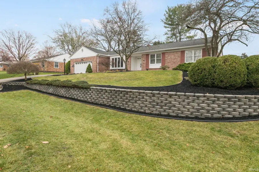 19180 Strawberry Hill Road, South Bend, IN 46614 - Image #2