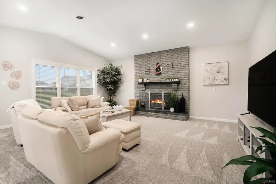 72193 County Road 9, Nappanee, IN 46550 - Image #2