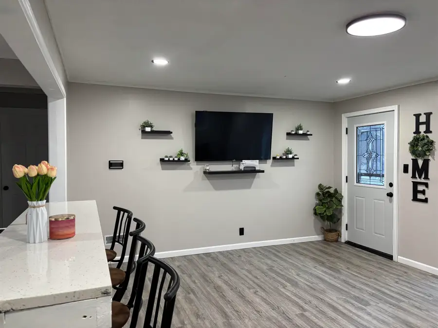 2813 W Sample Street, South Bend, IN 46619 - Image #2