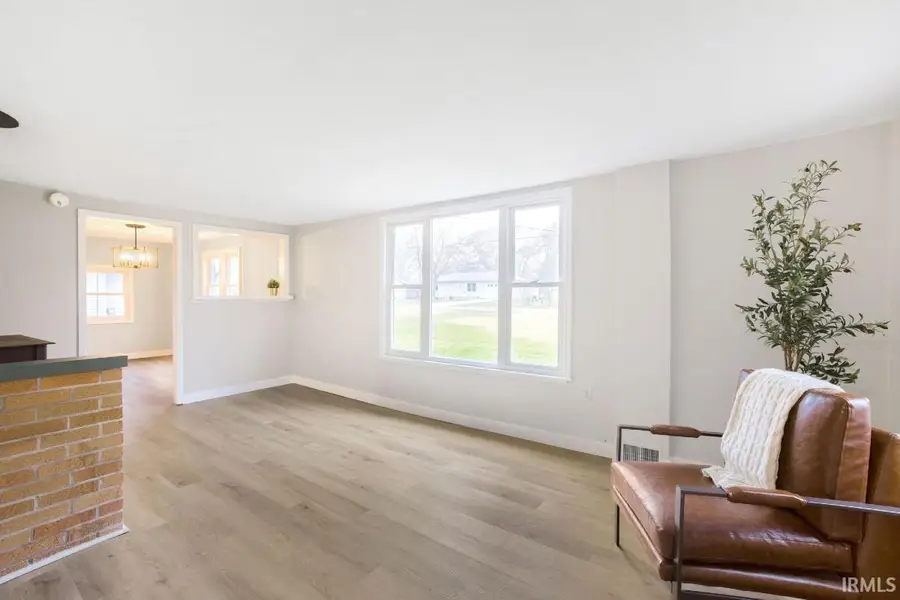 10266 Glenwood Avenue, Osceola, IN 46561 - Image #3