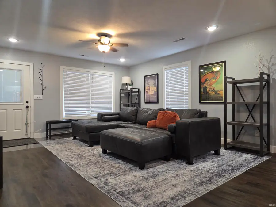 505 W Van Trees Street, Washington, IN 47501 - Image #3