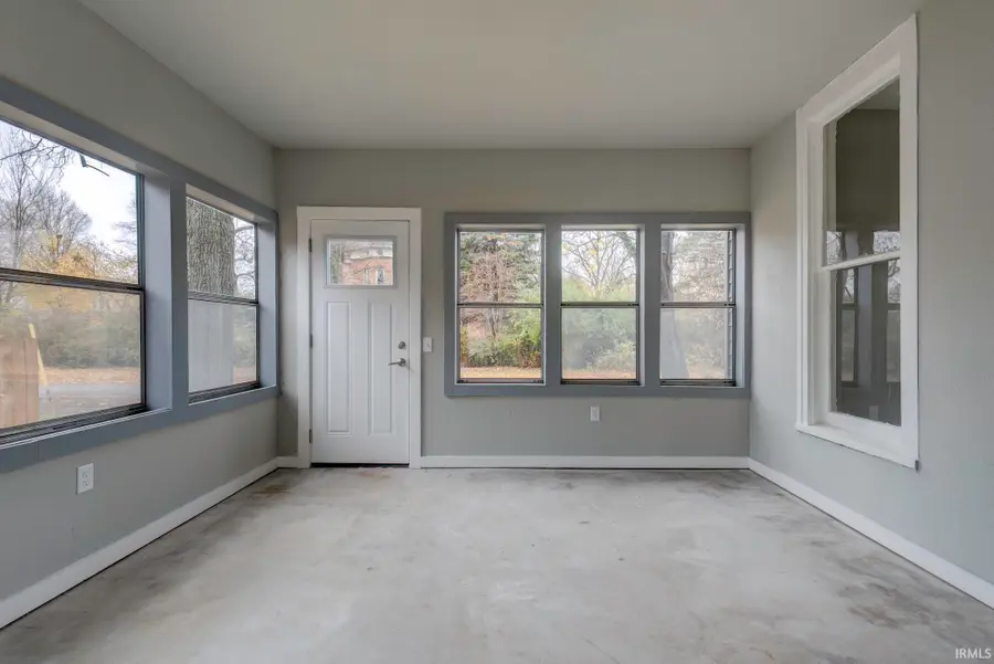 27 N Comstock Street, Wabash, IN 46992 - Image #3