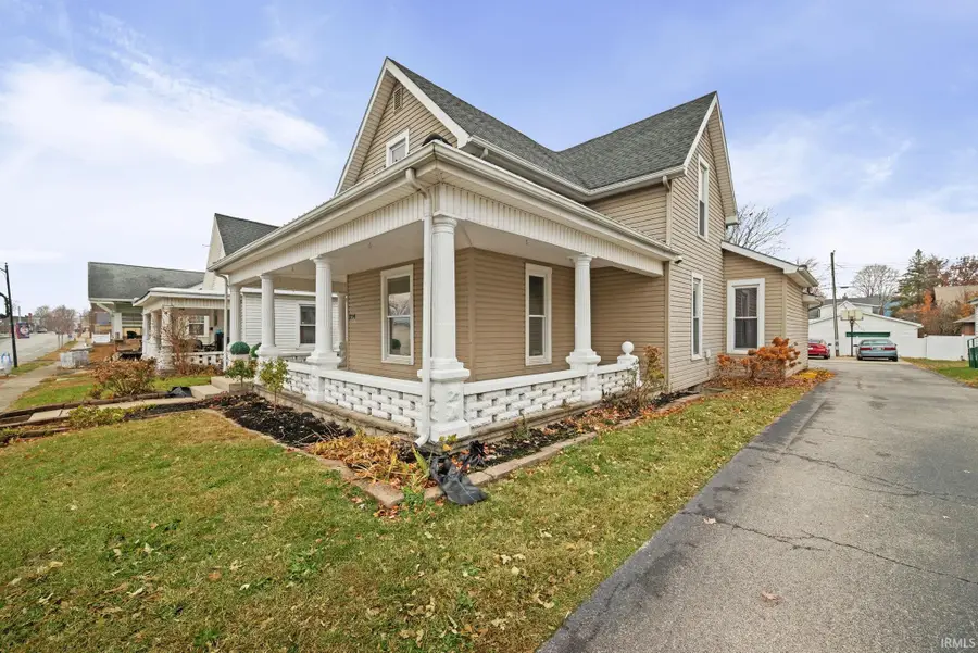 214 E Columbia Street, Flora, IN 46929 - Image #2