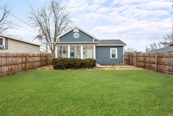 815 E Smith Street, Warsaw, IN 46580