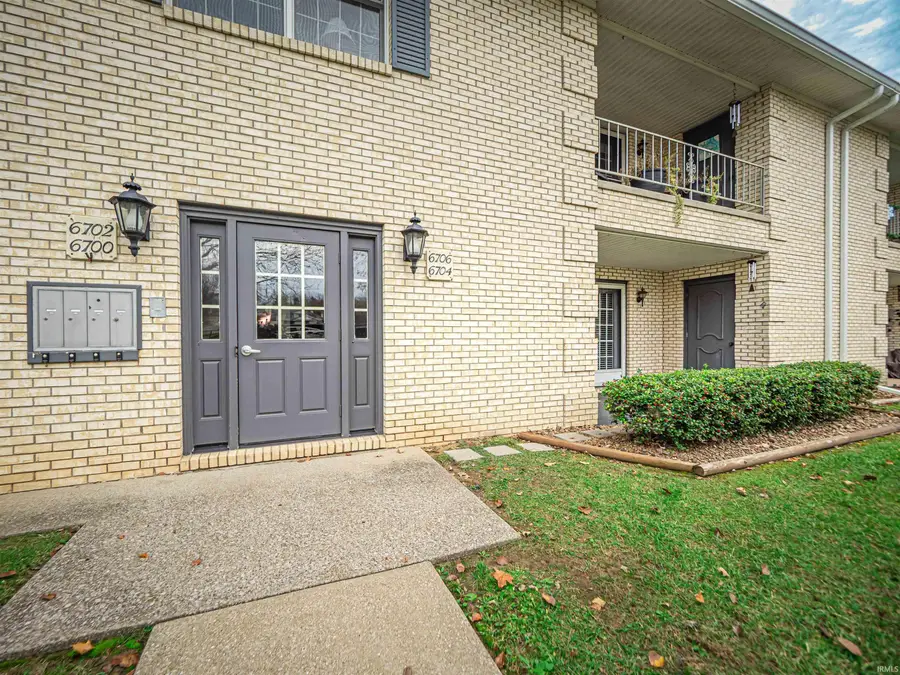 6704 Newburgh Road, Evansville, IN 47715 - Image #2