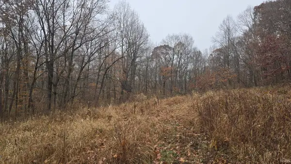 Shire Road, Dubois, IN 47527