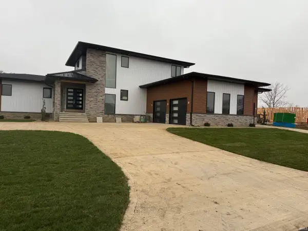 14766 Saleem Court, Granger, IN 46530